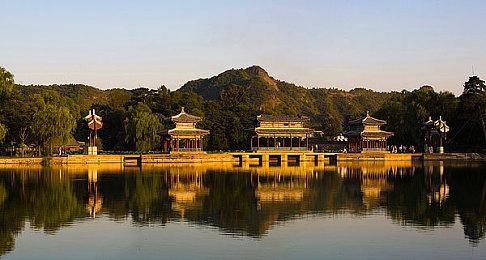 《堕落之主》1.5更新上线 引入游戏修改器系统